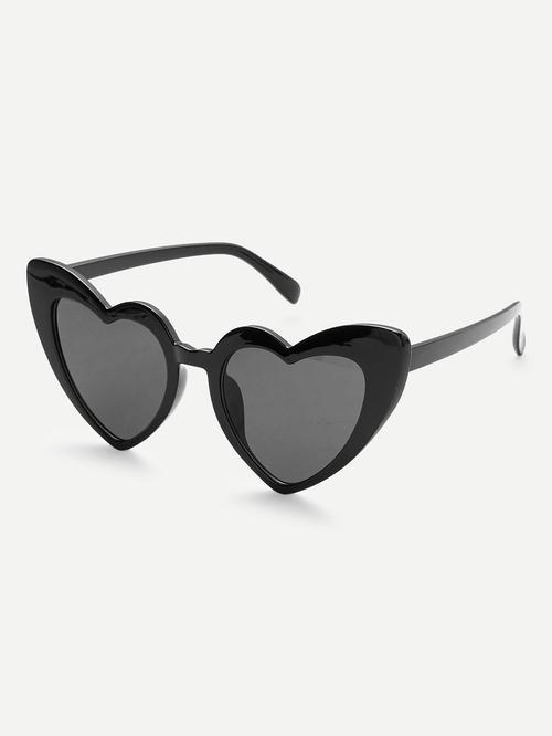 Heart Shaped Frame Sunglasses - LuxeVision