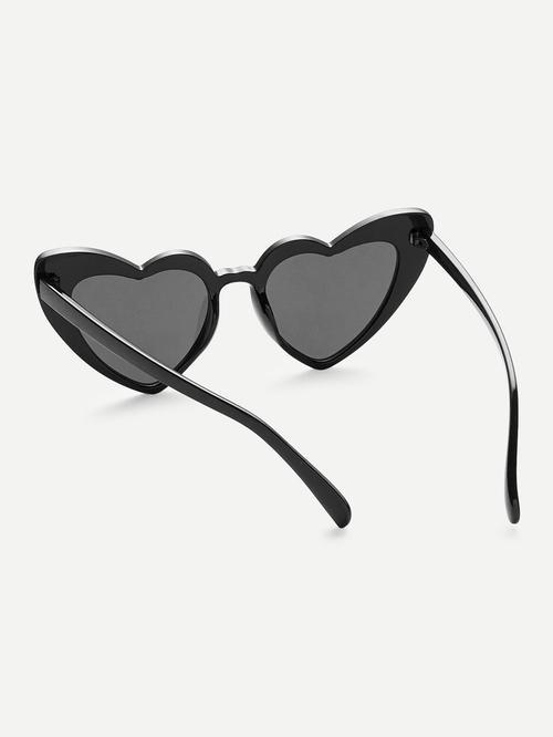 Heart Shaped Frame Sunglasses - LuxeVision