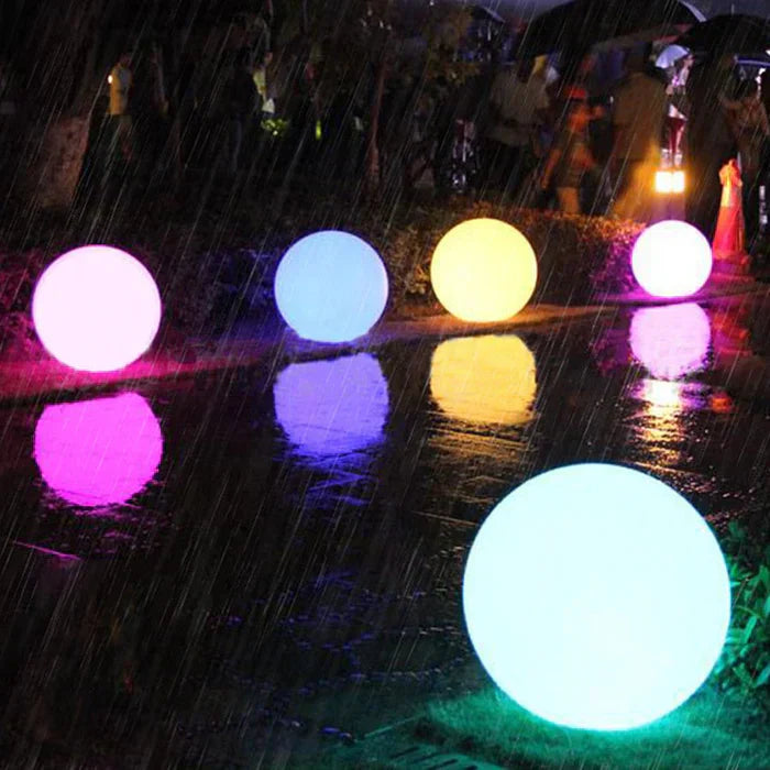 Illuminated Garden Sphere - LumaGlow