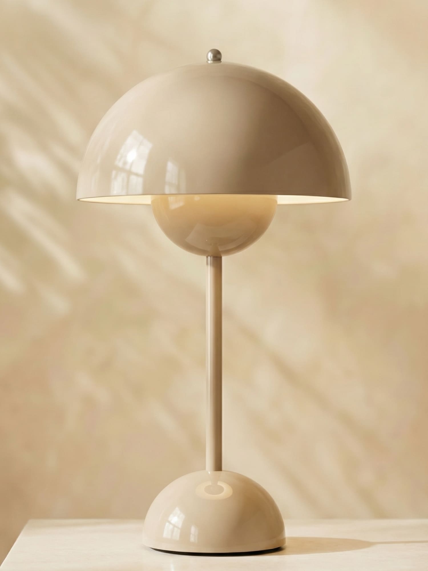 Smart LED Table Lamp - LumaNest