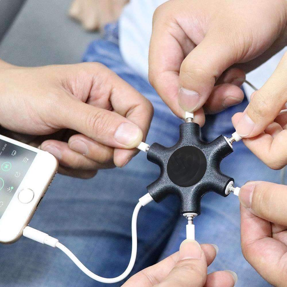 File Sharing Hub - ShareEase 5-in-1 Device for Friends