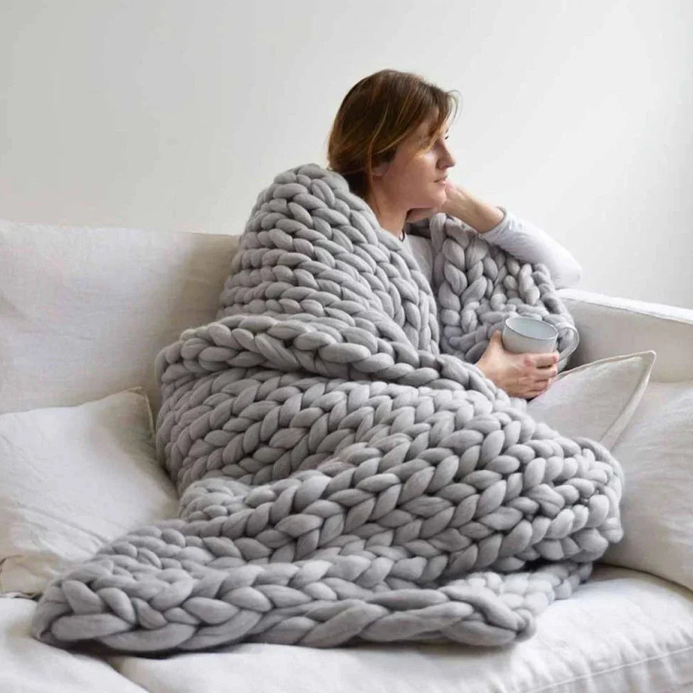 Chunky XL Wool Yarn for Cozy Blankets - LuxeFiber
