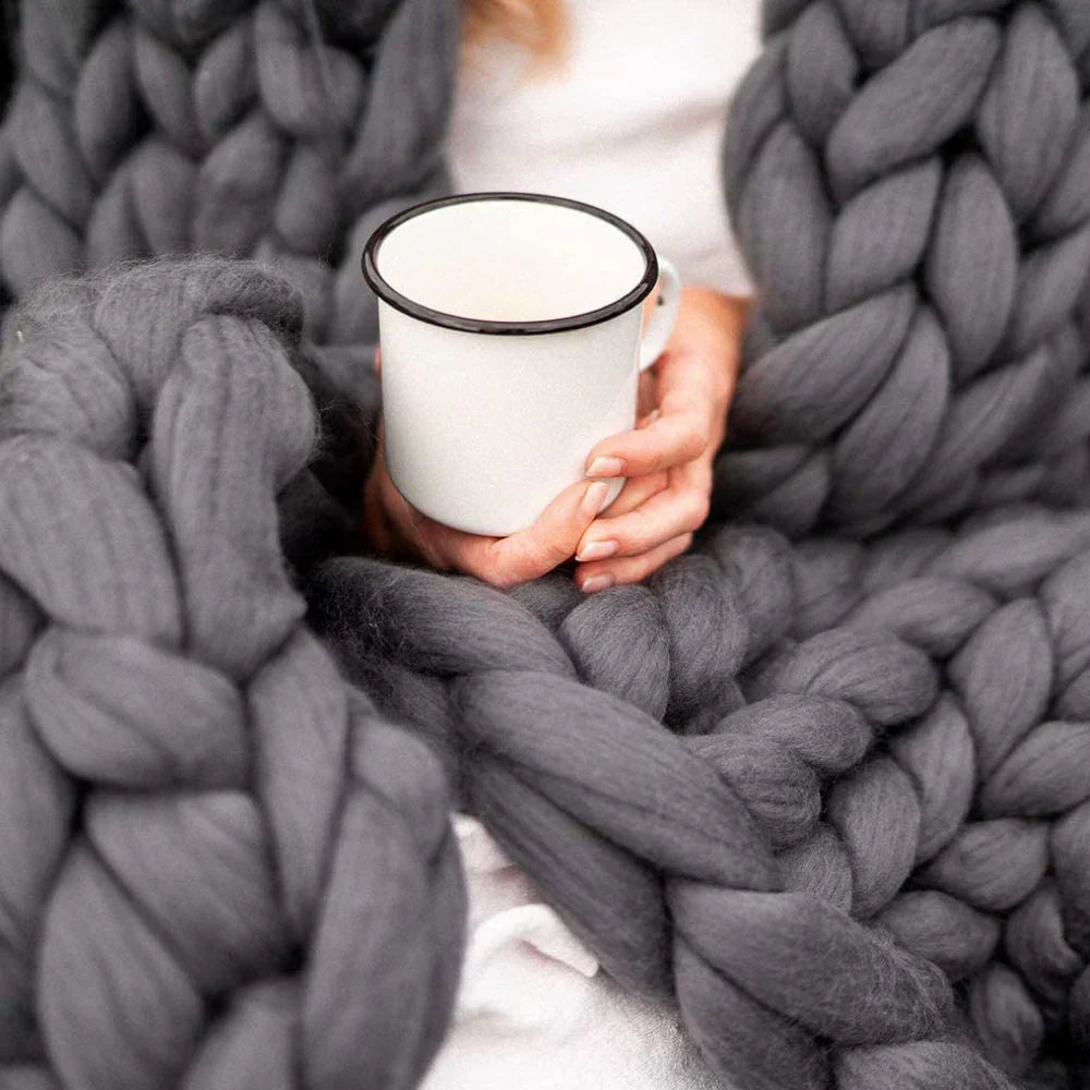 Chunky XL Wool Yarn for Cozy Blankets - LuxeFiber