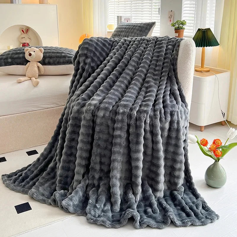 Bubble Fleece Blanket - CozyNest