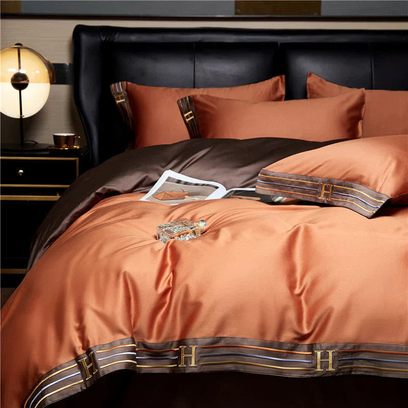 Satin Bed Linen Set - LuxeDreams
