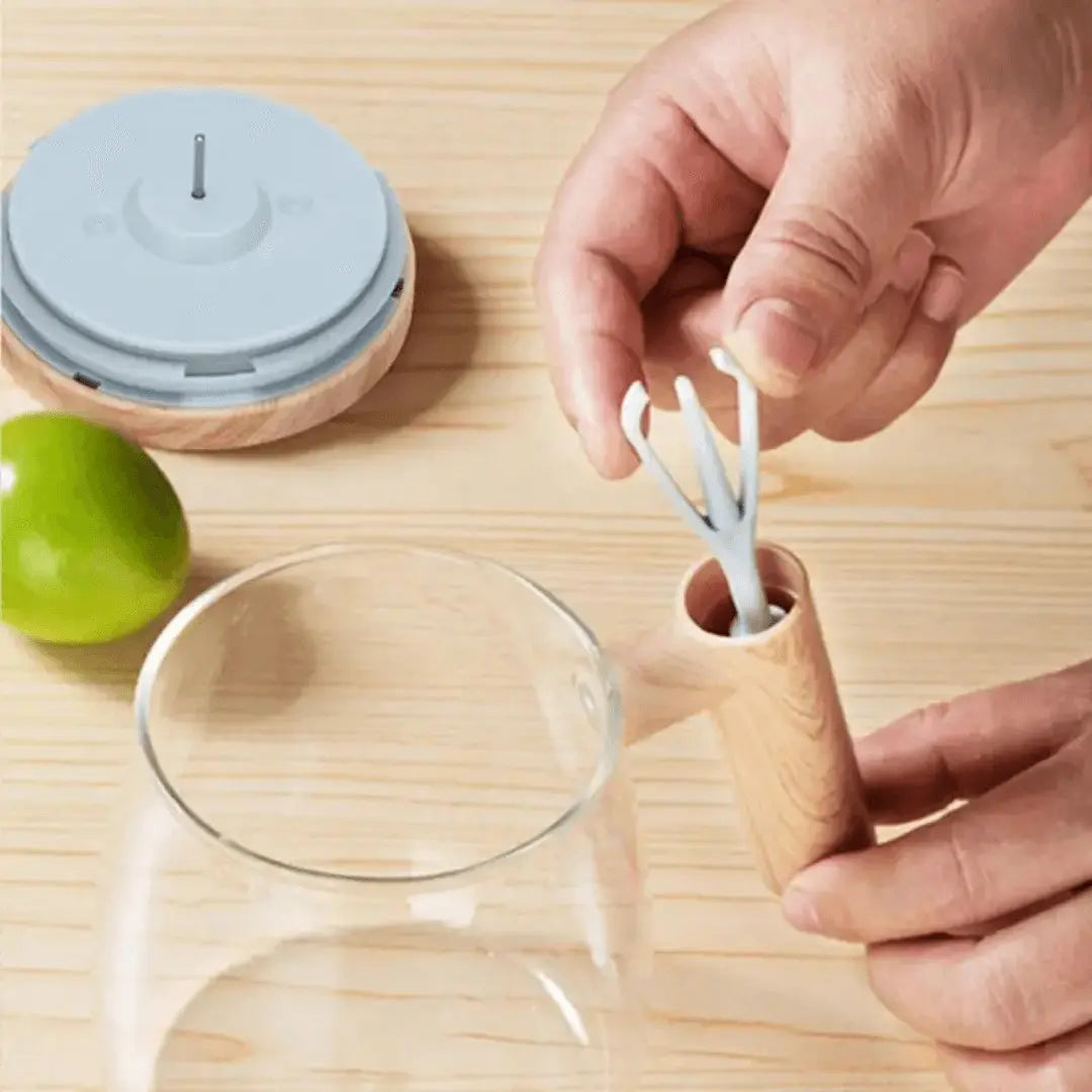Smart Mug - LuxeSip with Automatic Stirring Feature