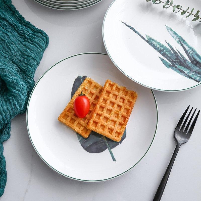 Eco-Friendly Green Leaf Plate Set - Verdant Living