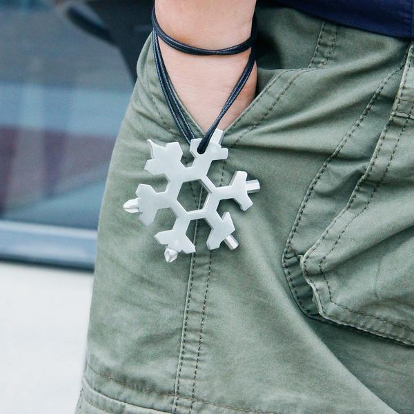 Stainless Steel Snowflake Multi-Tool - GearCraft Elite