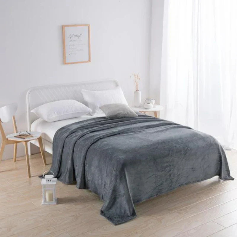 Velvet Throw Blanket - LuxeNest