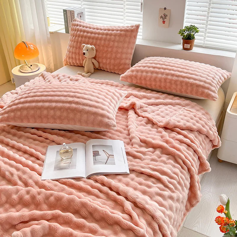 Bubble Fleece Blanket - CozyNest