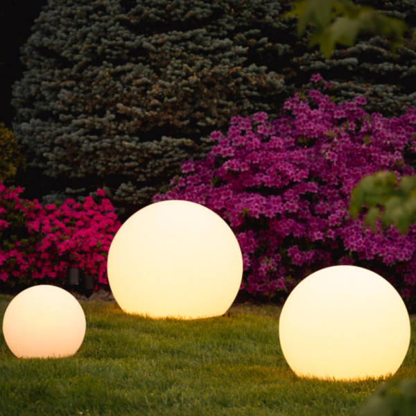 Illuminated Garden Sphere - LumaGlow