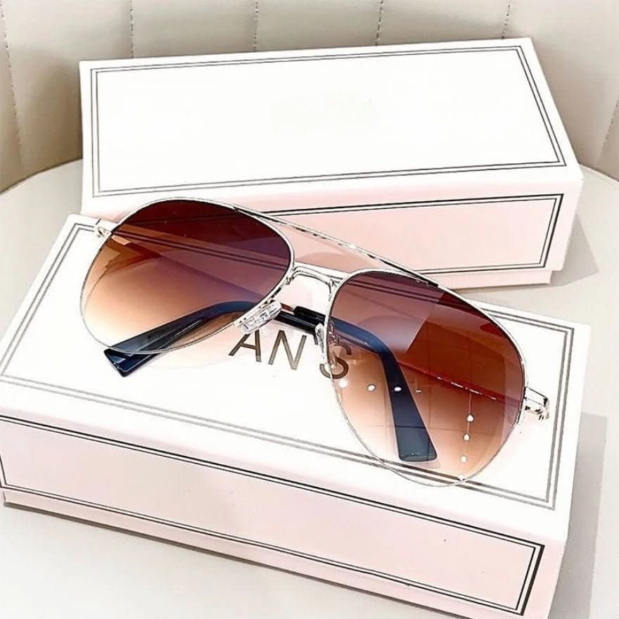 Aviator Sunglasses with UV400 Protection - LuxeVision