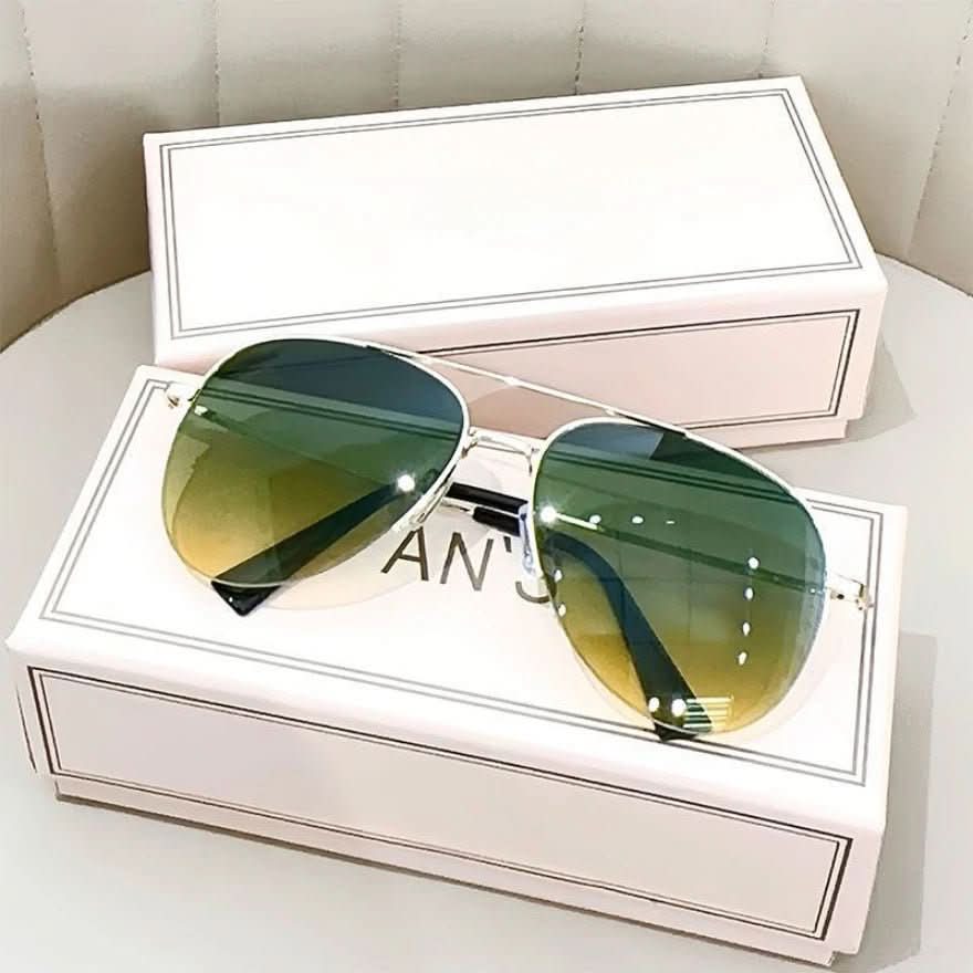 Aviator Sunglasses with UV400 Protection - LuxeVision