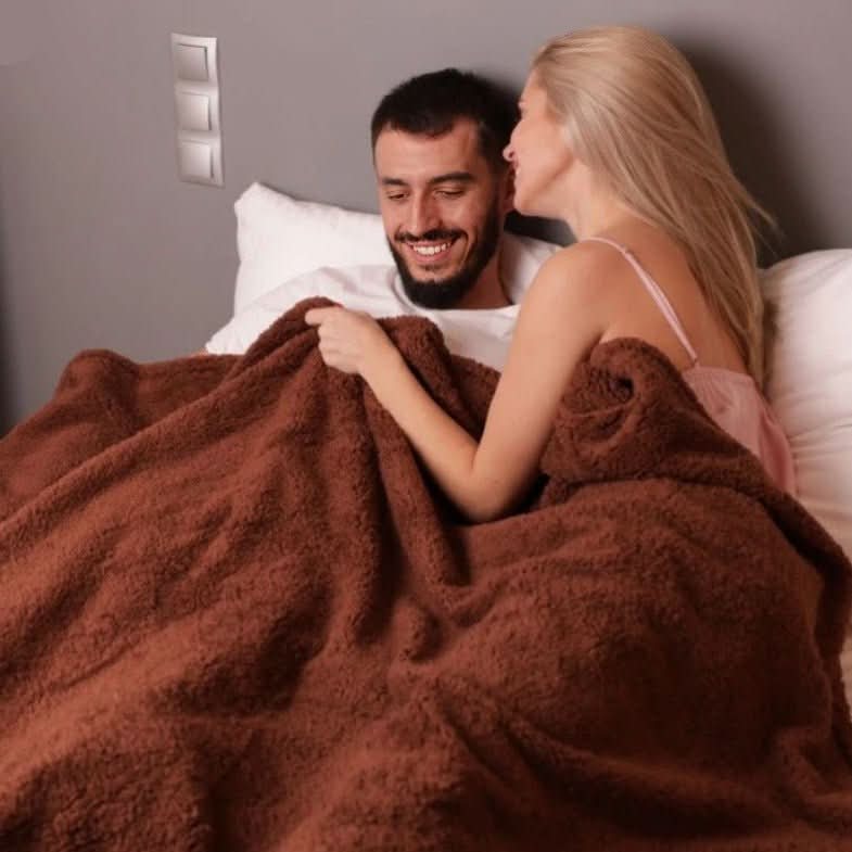 Waterproof Protection Blanket - AquaGuard Essentials