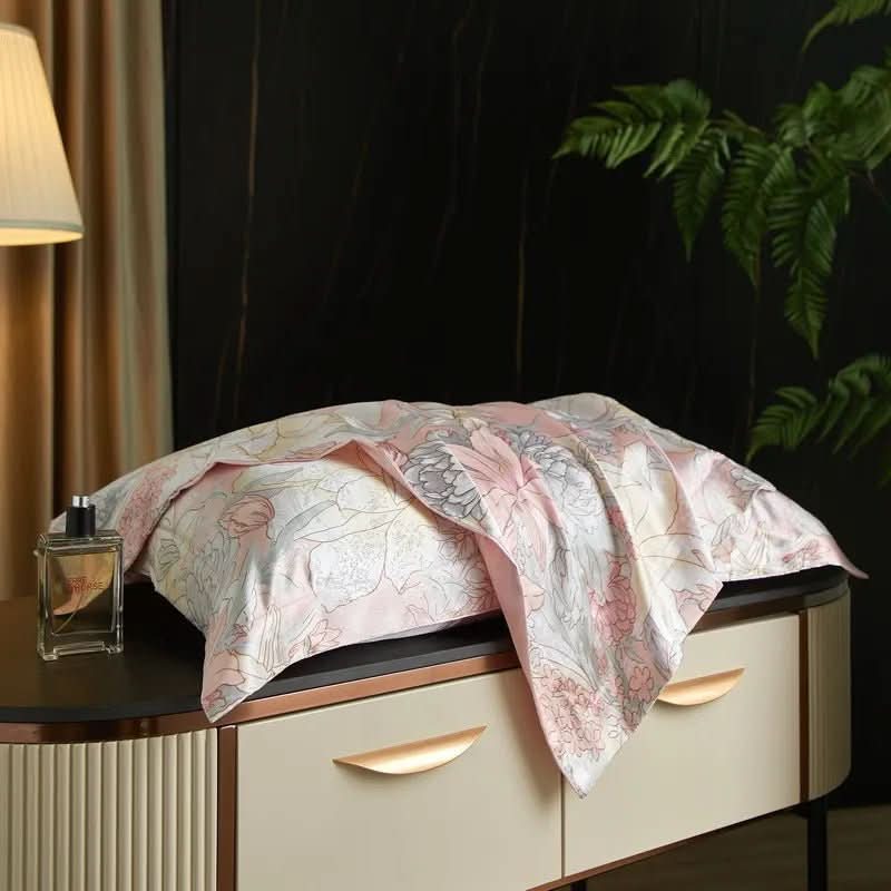 Silk Pillowcase - LuxeDreams for Restful Sleep