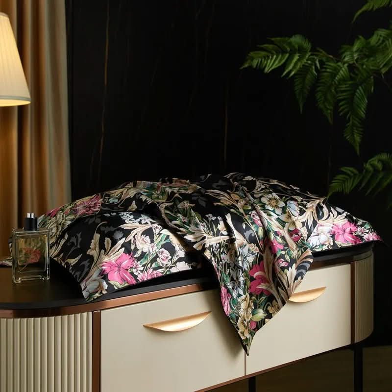 Silk Pillowcase - LuxeDreams for Restful Sleep