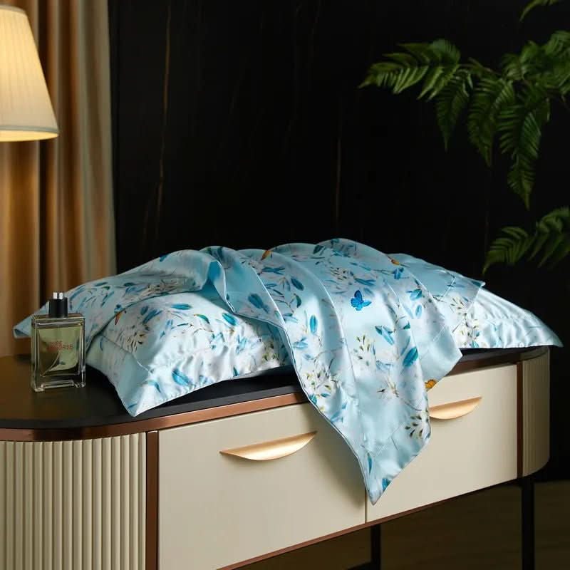 Silk Pillowcase - LuxeDreams for Restful Sleep