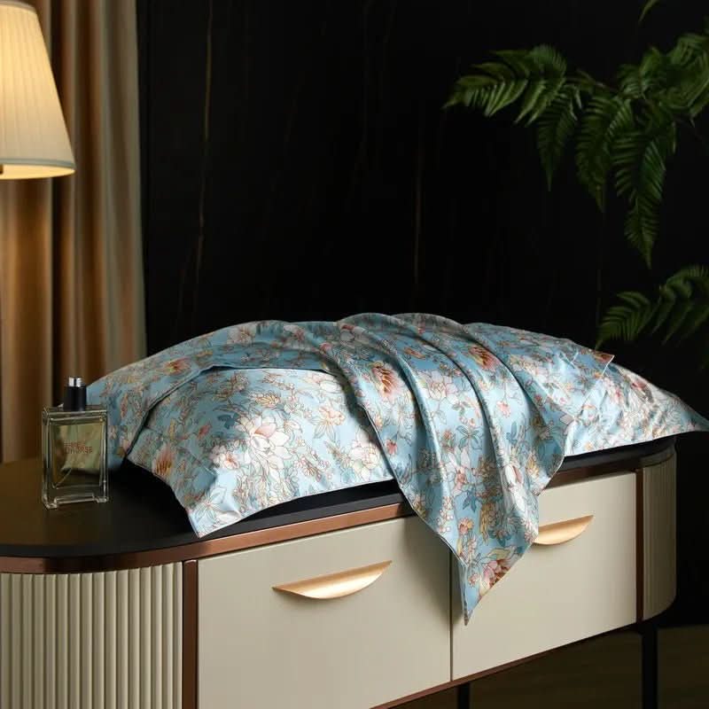 Silk Pillowcase - LuxeDreams for Restful Sleep