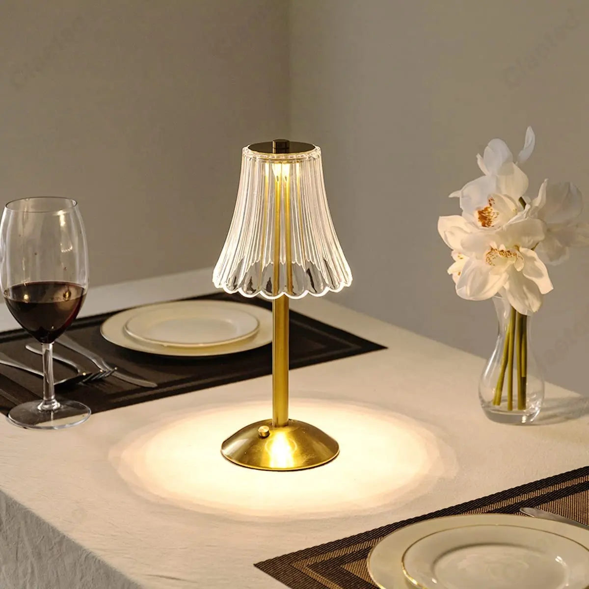 Dimmable Crystal Wireless Table Lamp - LuxeGlow