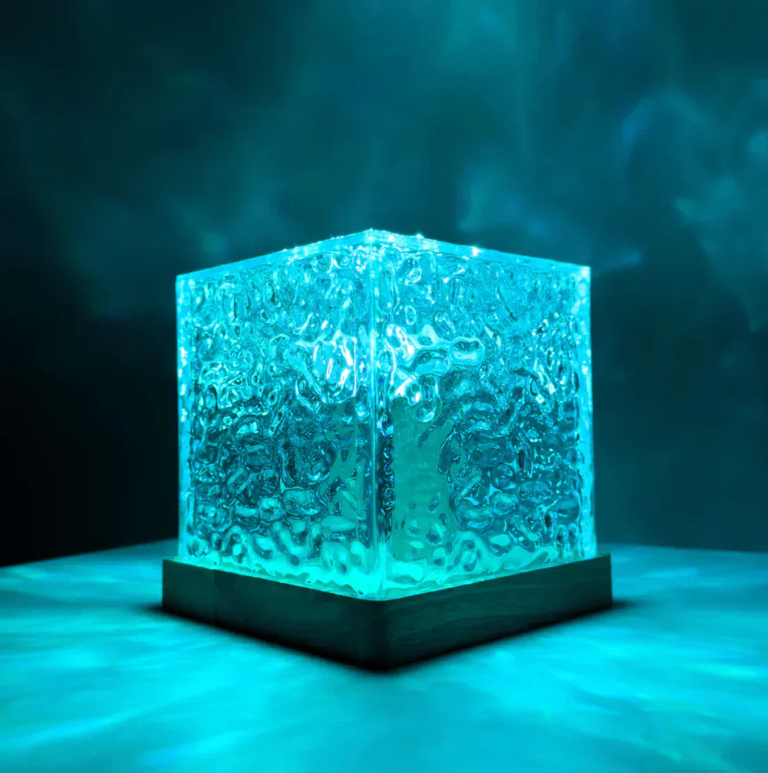 Aurora Lamp with 16 Color Options - LumaVista