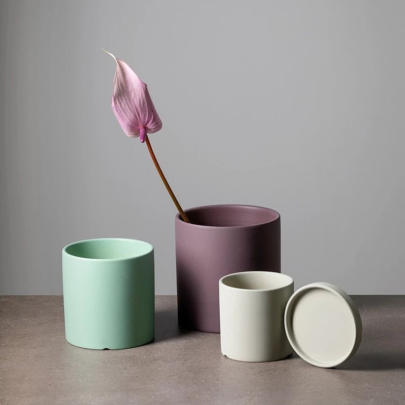 Ceramic Flower Pot with Drainage Saucer - LuxePlanters