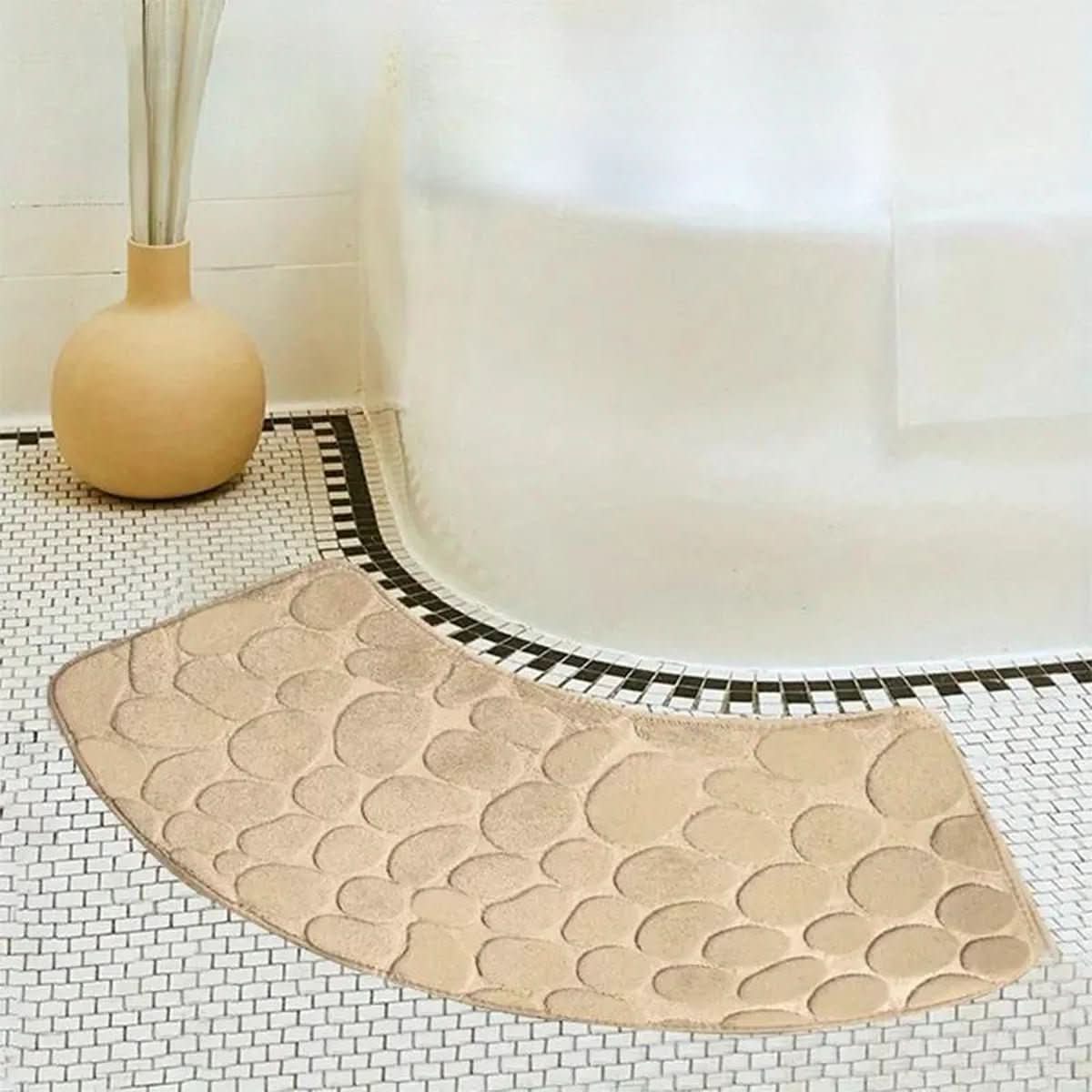 Curved Comfort Bath Mat - LuxeHome Essentials