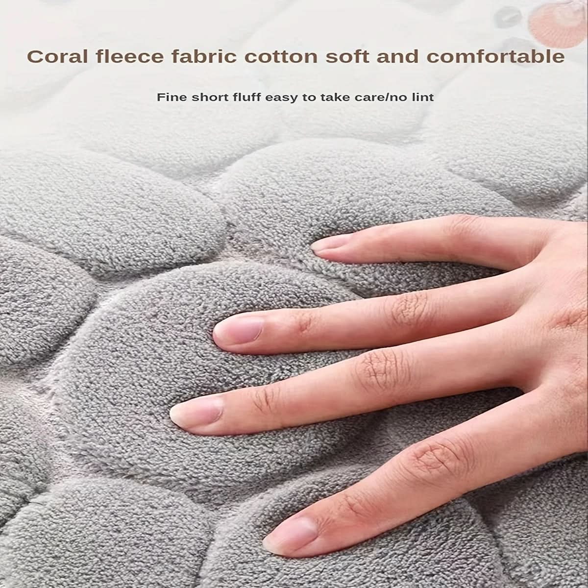Curved Comfort Bath Mat - LuxeHome Essentials