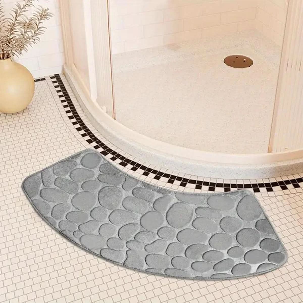 Curved Comfort Bath Mat - LuxeHome Essentials