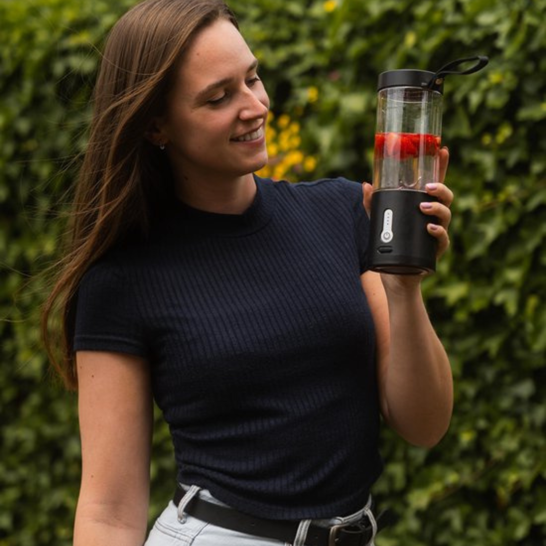 Smoothie Maker with 6 Blades - BlendMaster Elite