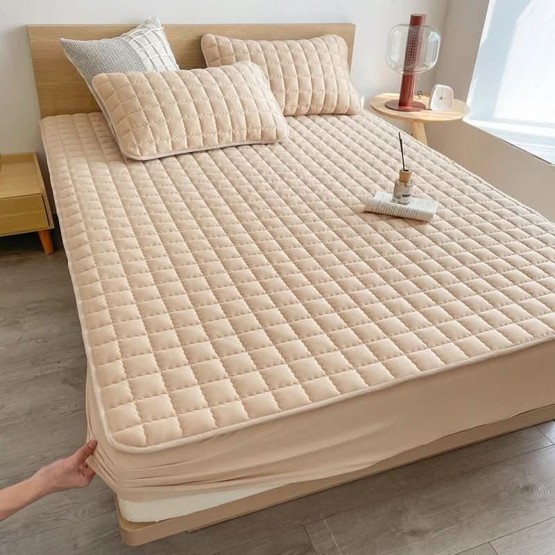SleepGuard - DreamPad Mattress Cover with Waterproof Protection
