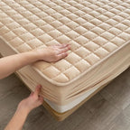SleepGuard - DreamPad Mattress Cover with Waterproof Protection