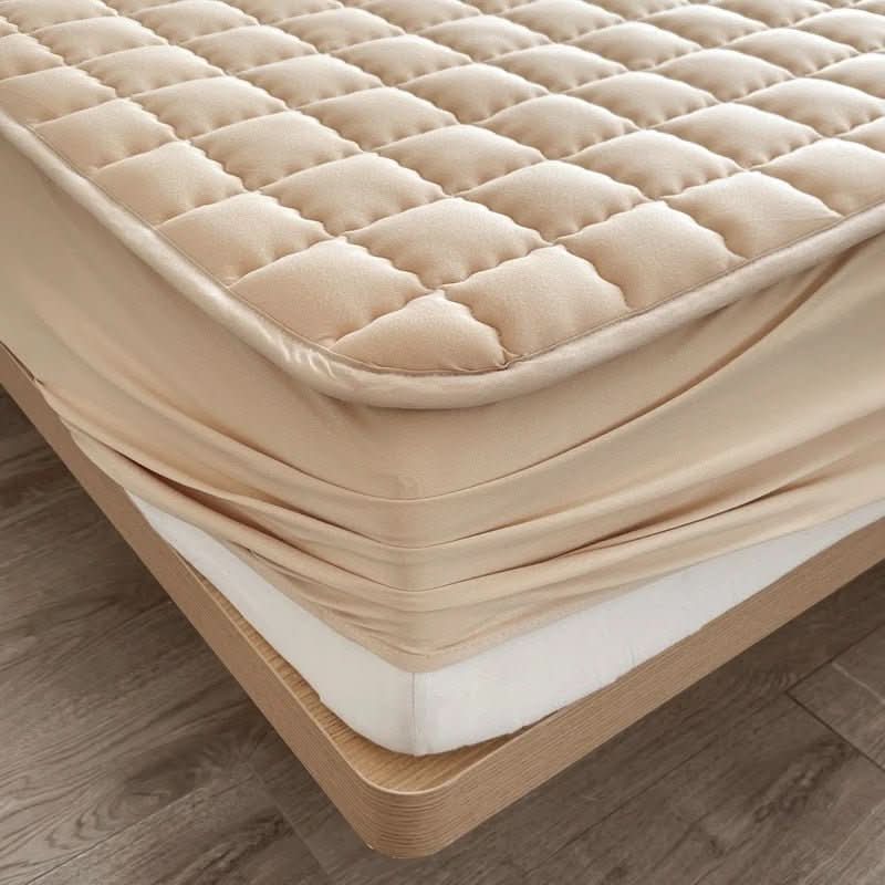 SleepGuard - DreamPad Mattress Cover with Waterproof Protection