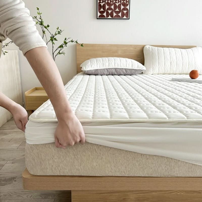 SleepGuard - DreamPad Mattress Cover with Waterproof Protection