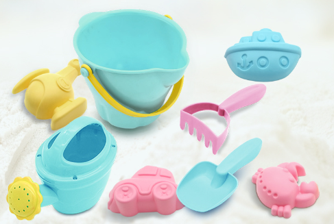 Sandbeach Kids Beach Toys Set - AquaJoy 8-Piece Castle Kit