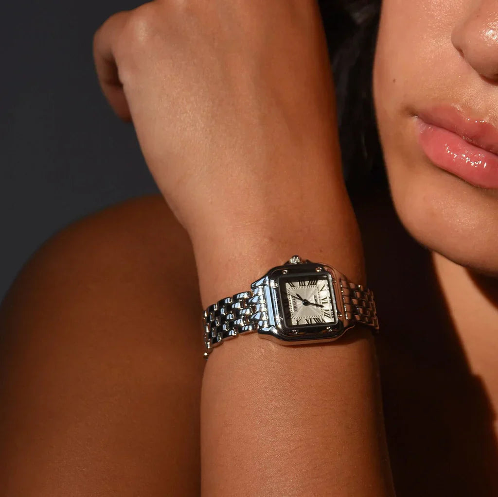 Square Fashion Watch - LuxeTime