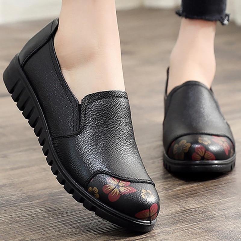 Genuine Leather Round Toe Flats - LuxeStep