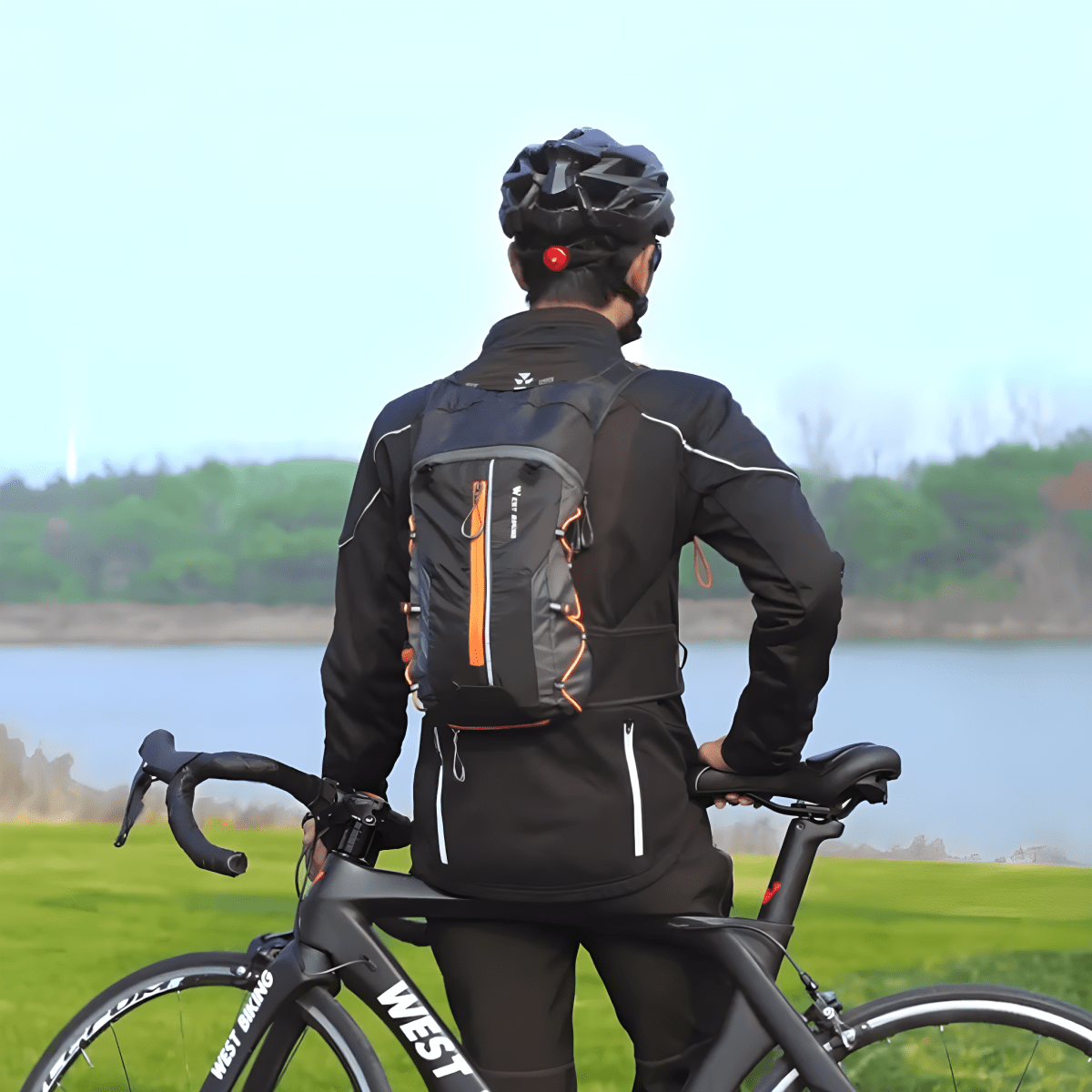 Hydration Backpack - AquaVenture with 10L Volume