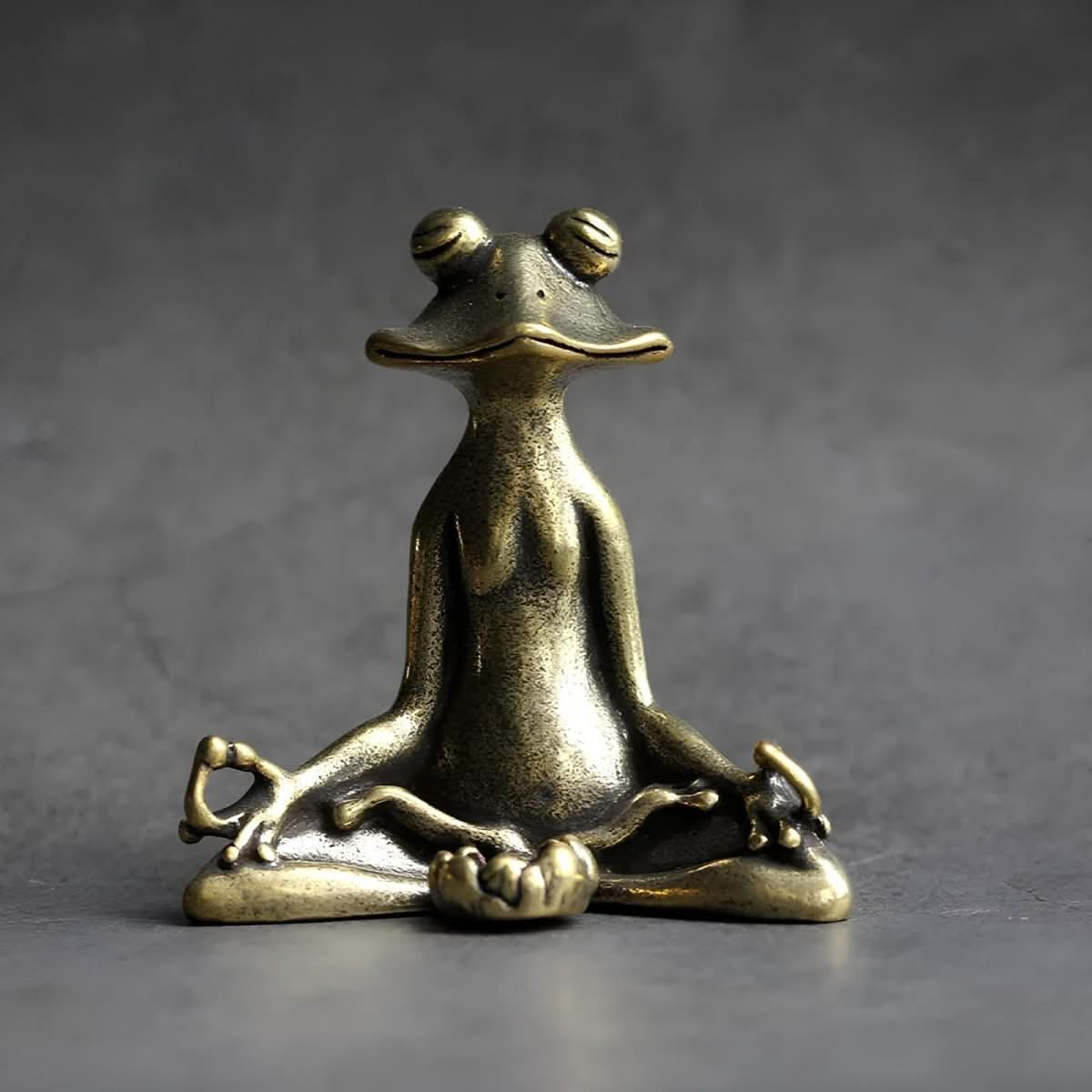 AuraFrog Incense Holder - ZenCrafted Artisan Decor