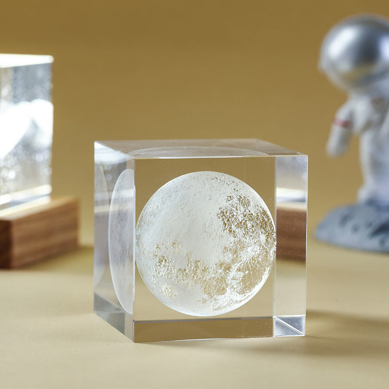 3D Moon Light - LumaGlow