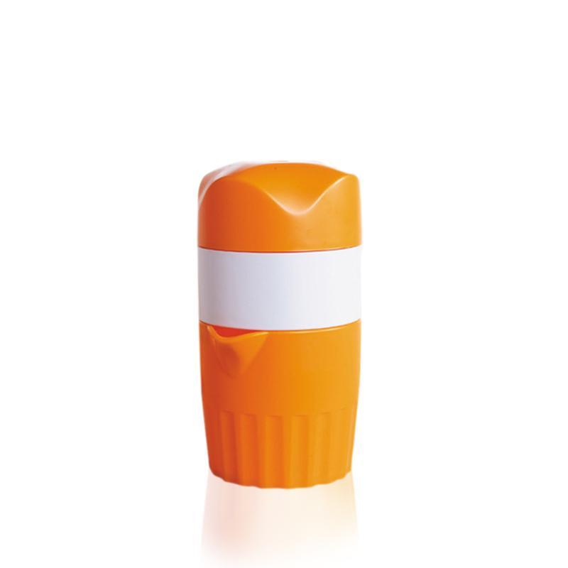 Citrus Squeeze Portable Orange Juicer - FreshPress