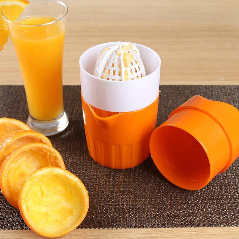 Citrus Squeeze Portable Orange Juicer - FreshPress