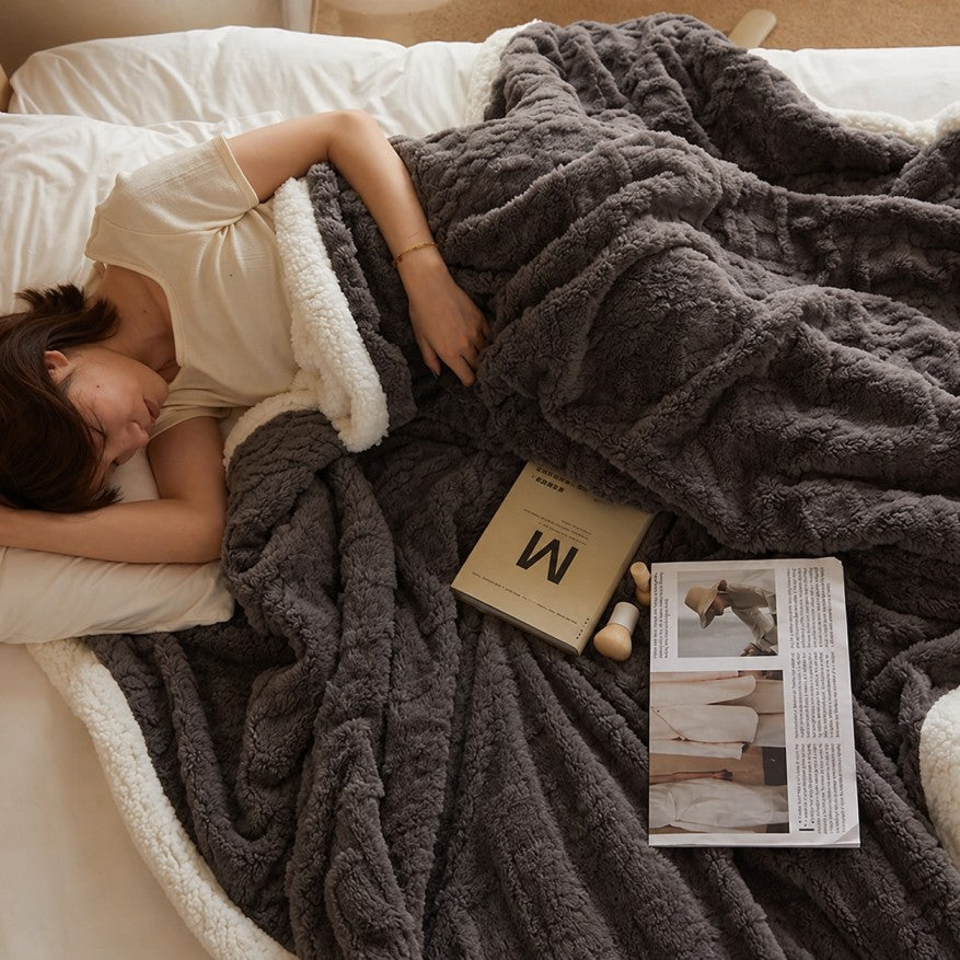 Lambswool Winter Blanket - LuxeWool