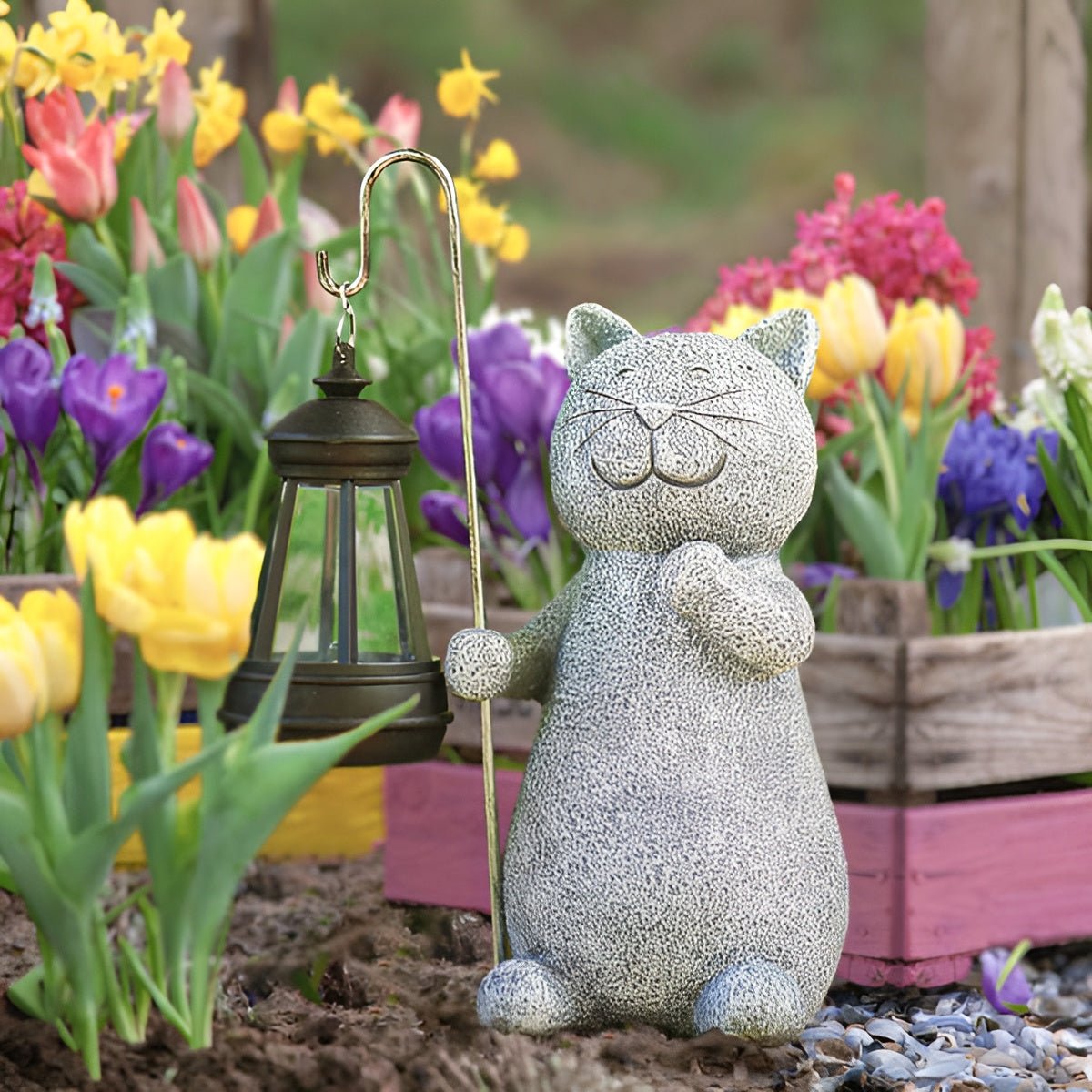 Solar Cat Statue - Lumina Garden Decor with Soft Glow