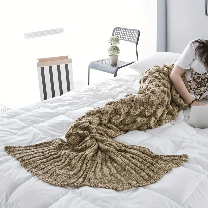 Mermaid Blanket - AquaNest™ Cozy Coral Design