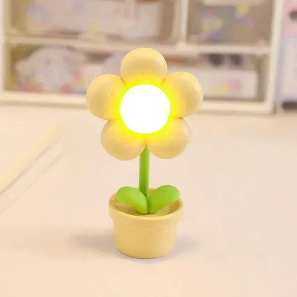 BlossomGlow Small Flower Table Lamp - LumaNest
