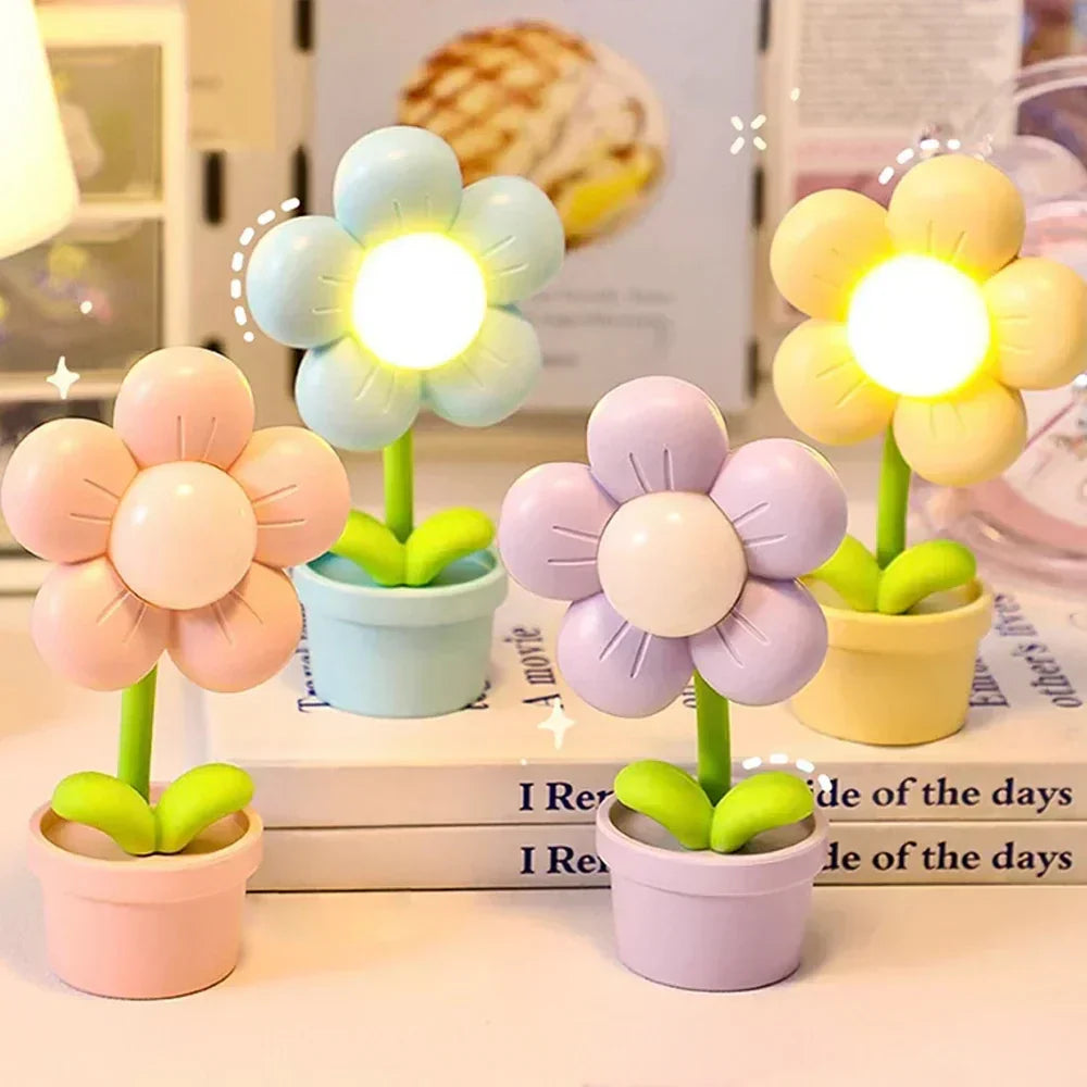 BlossomGlow Small Flower Table Lamp - LumaNest