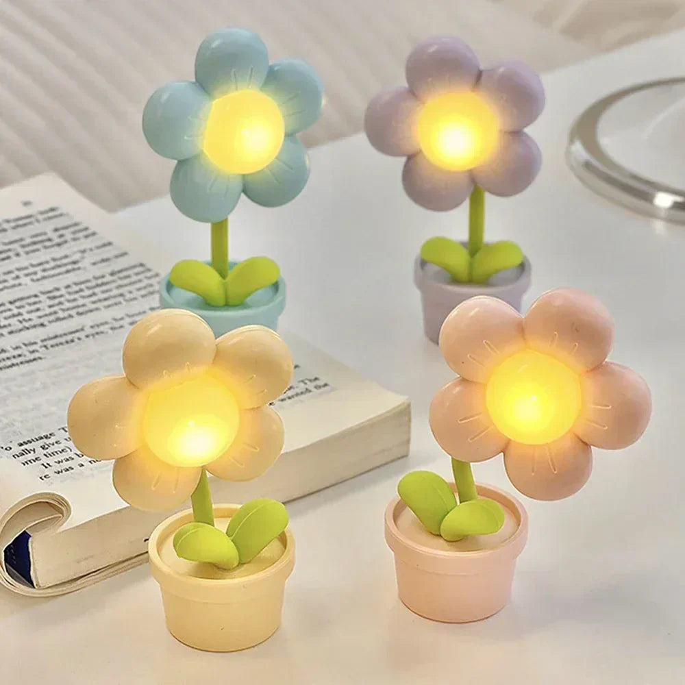 BlossomGlow Small Flower Table Lamp - LumaNest