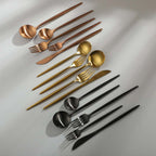 Sleek Minimalist Cutlery Set - LuxeTable
