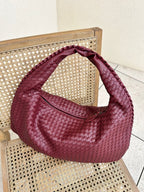 Stylish Women's Tote Bag - LuxeCarry with Spacious Interior