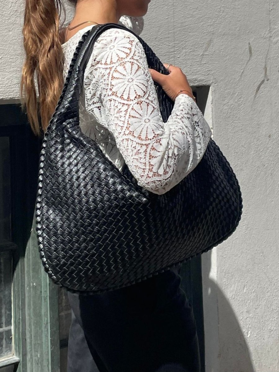 Stylish Women's Tote Bag - LuxeCarry with Spacious Interior
